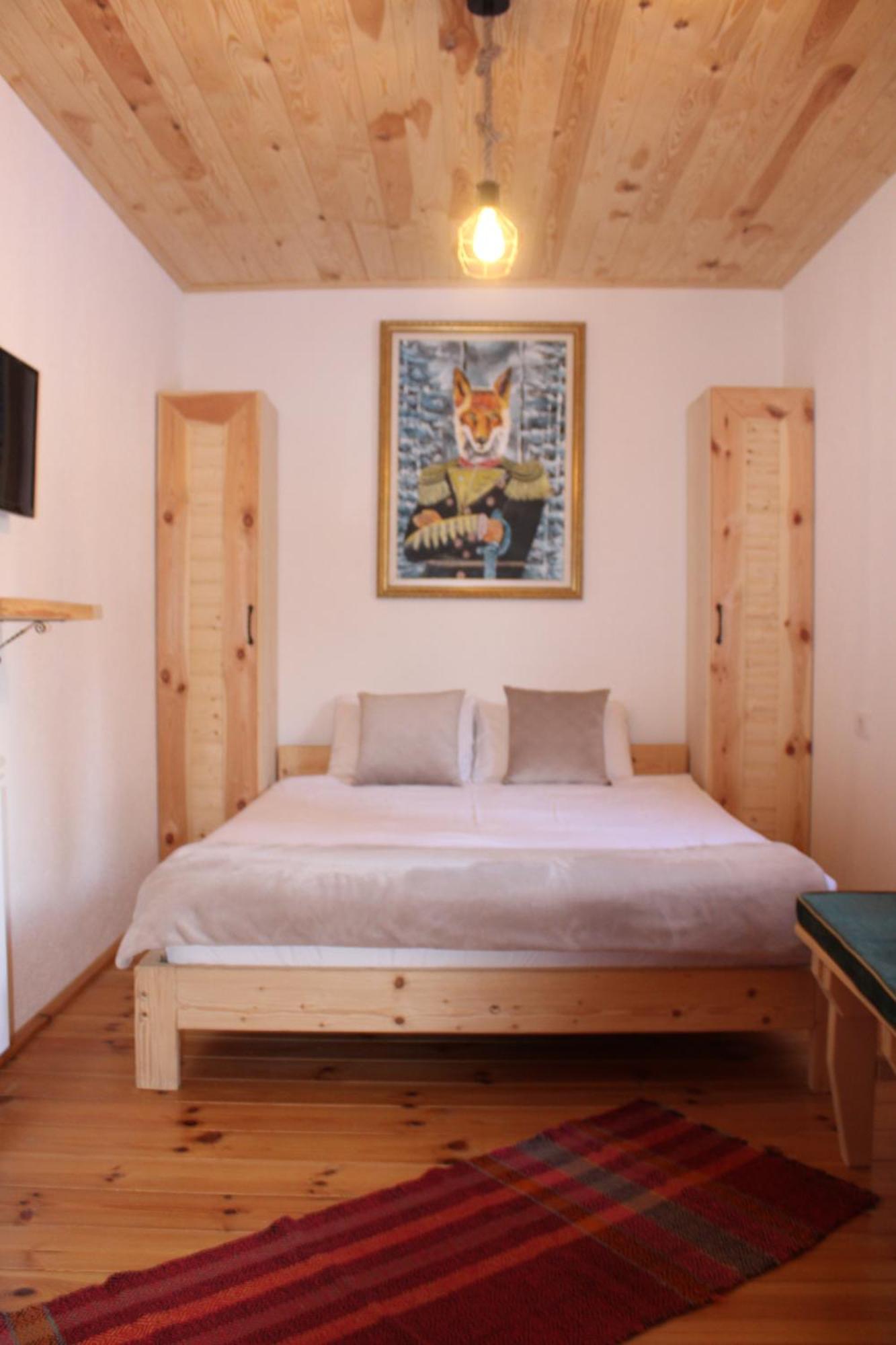 Pubhouse & Rooms Pahulja 콜라신 외부 사진